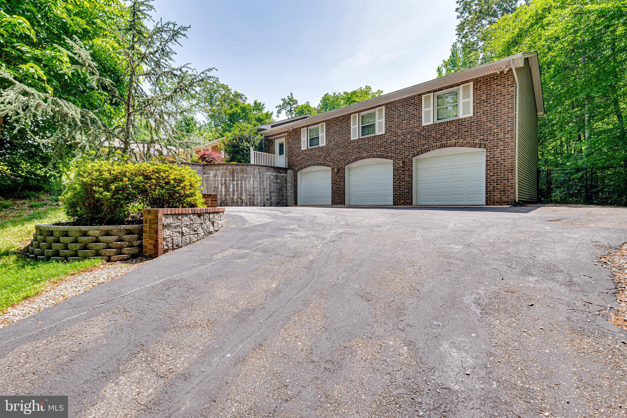 FRAZEE ESTATES - Residential