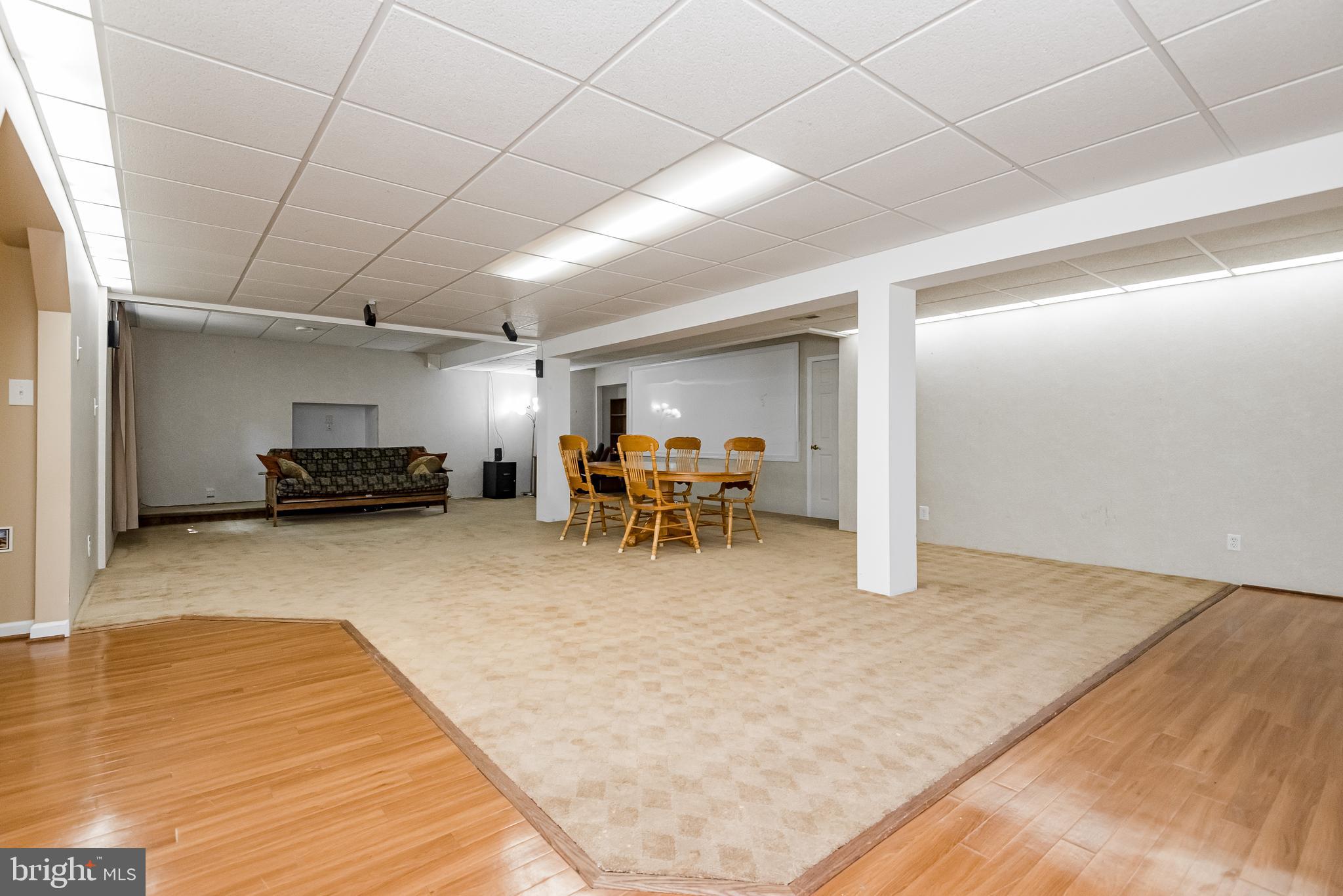 FRAZEE ESTATES - Residential