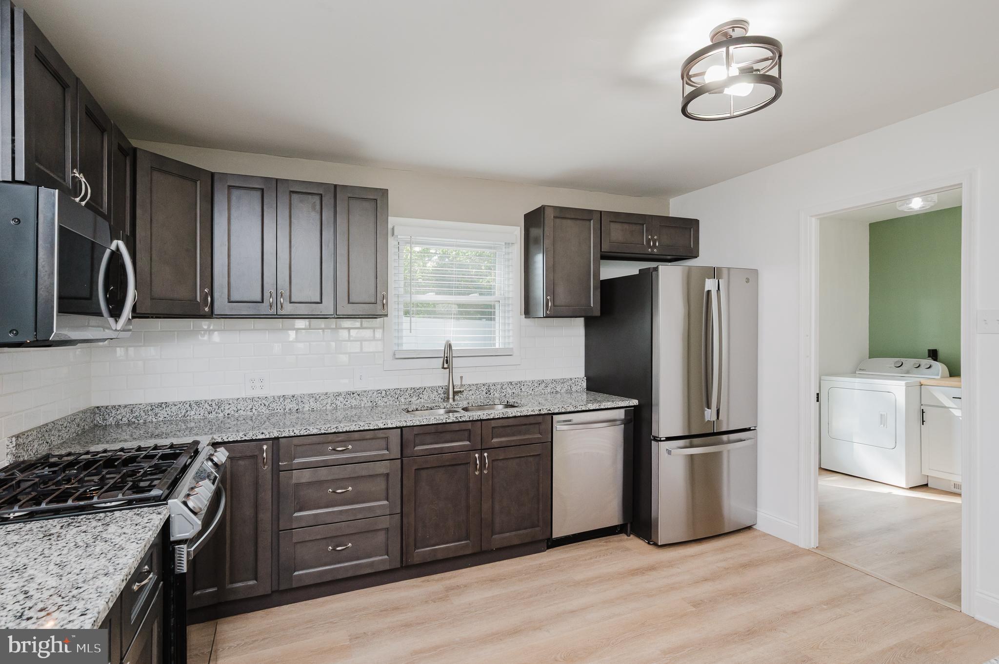 EDGE MEAD - Residential