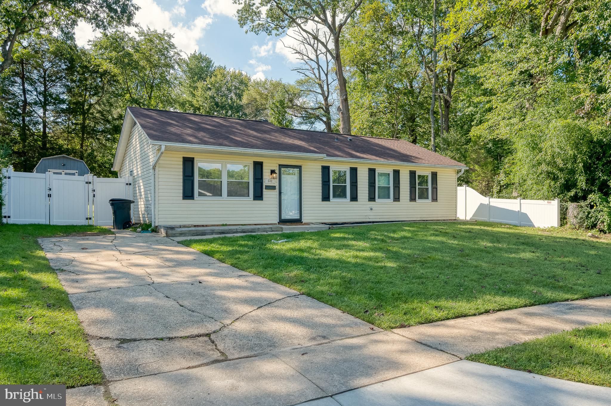 EDGE MEAD - Residential