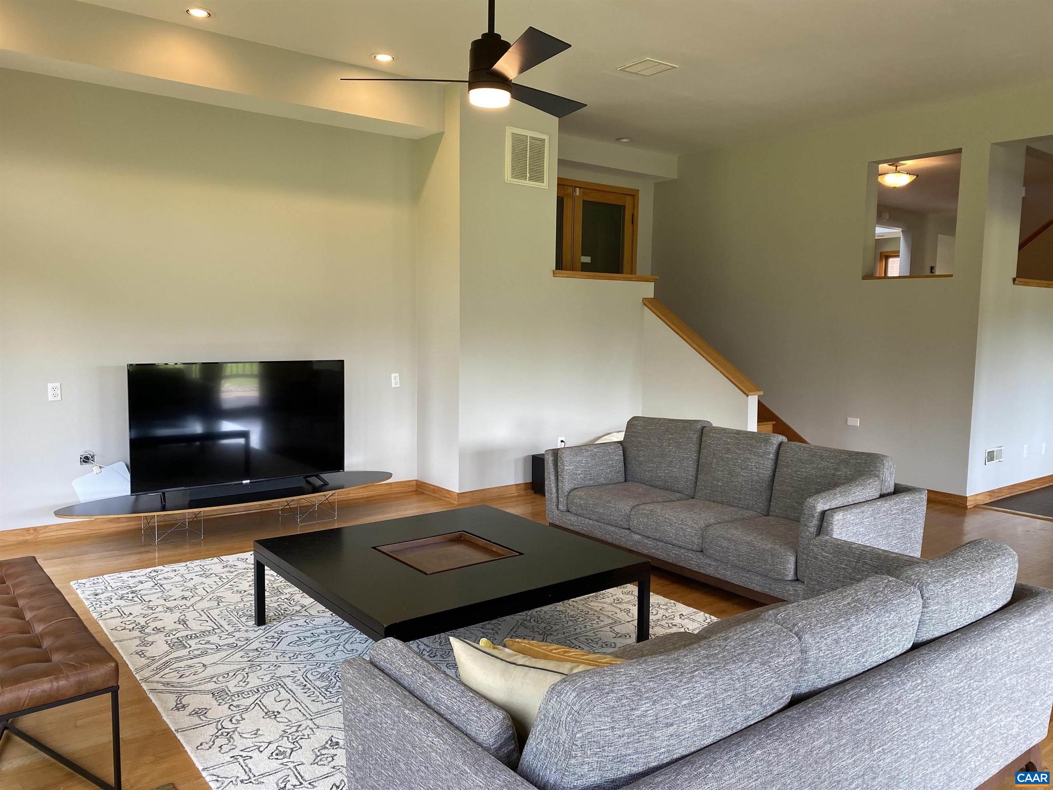 UNKNOWN - Residential Lease