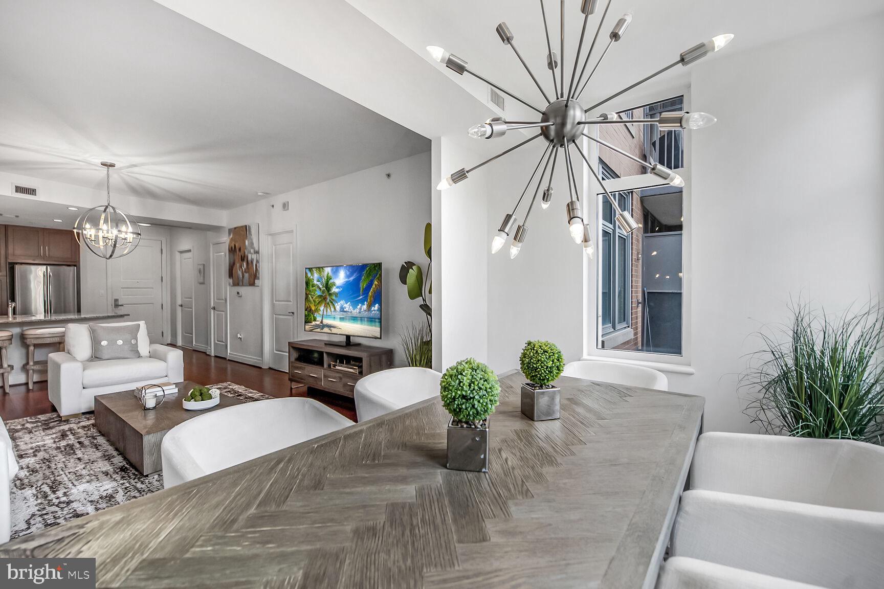 ONE PARK CREST - Residential