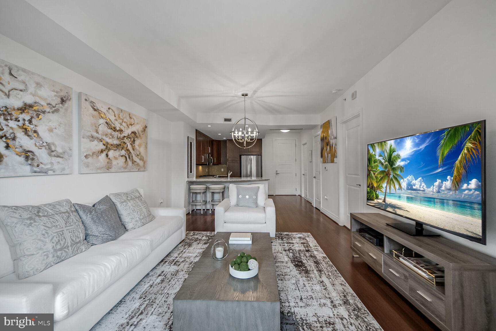 ONE PARK CREST - Residential