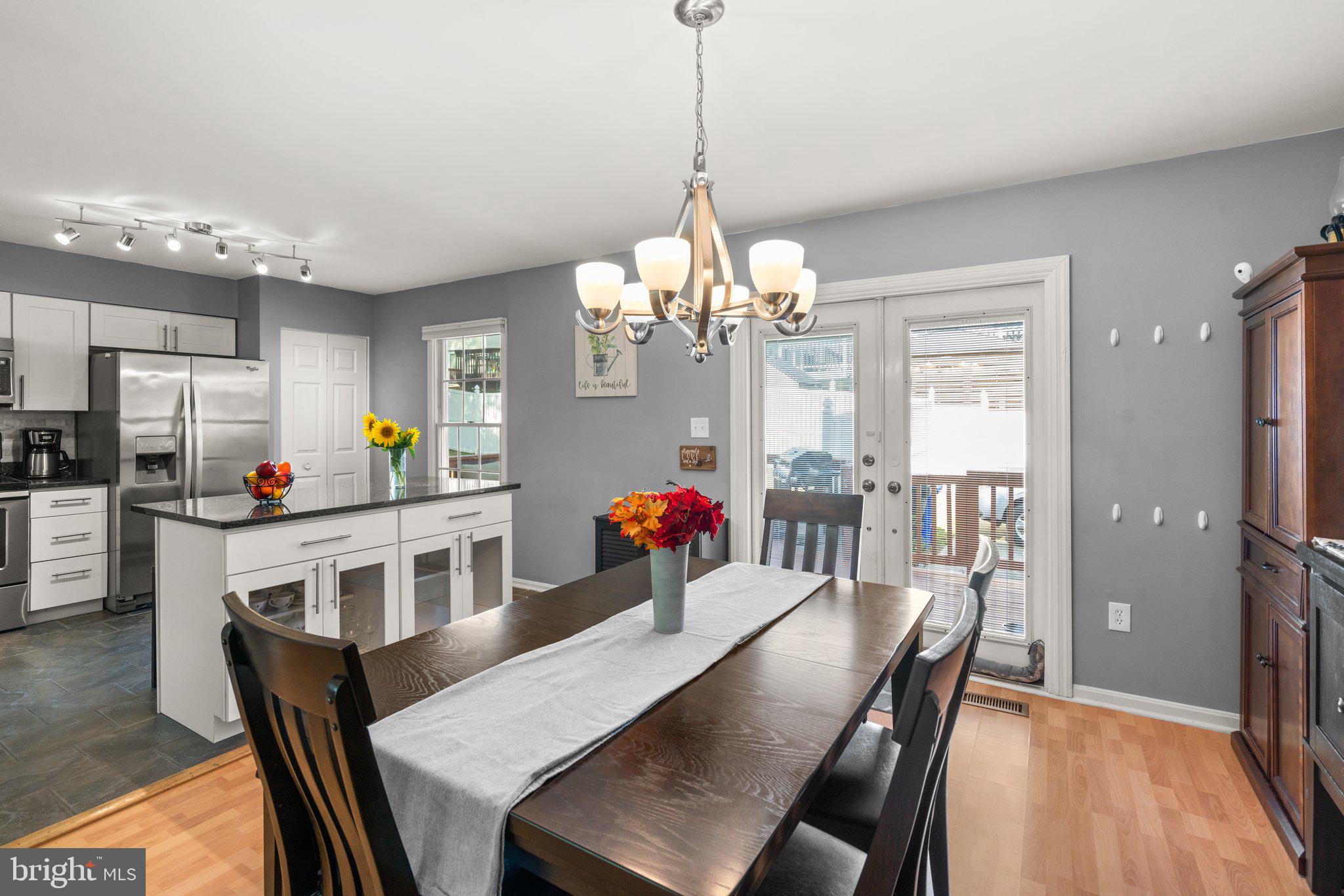 MEADOWRIDGE LANDING - Residential