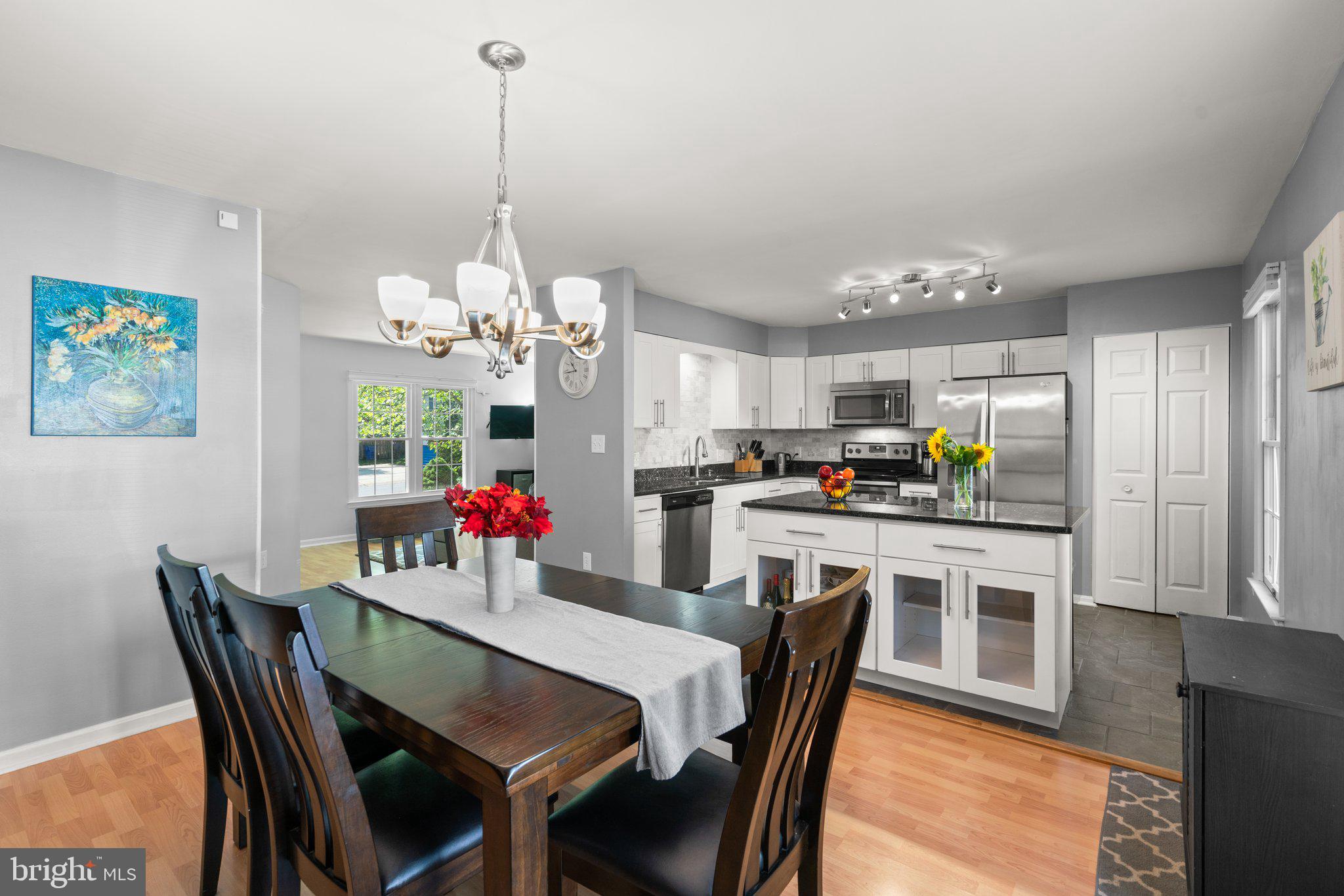 MEADOWRIDGE LANDING - Residential