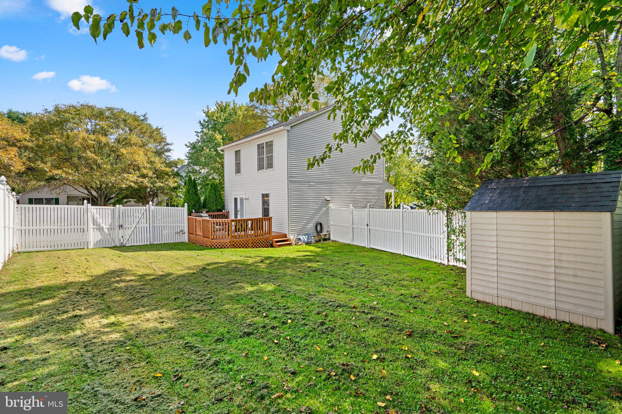 MEADOWRIDGE LANDING - Residential