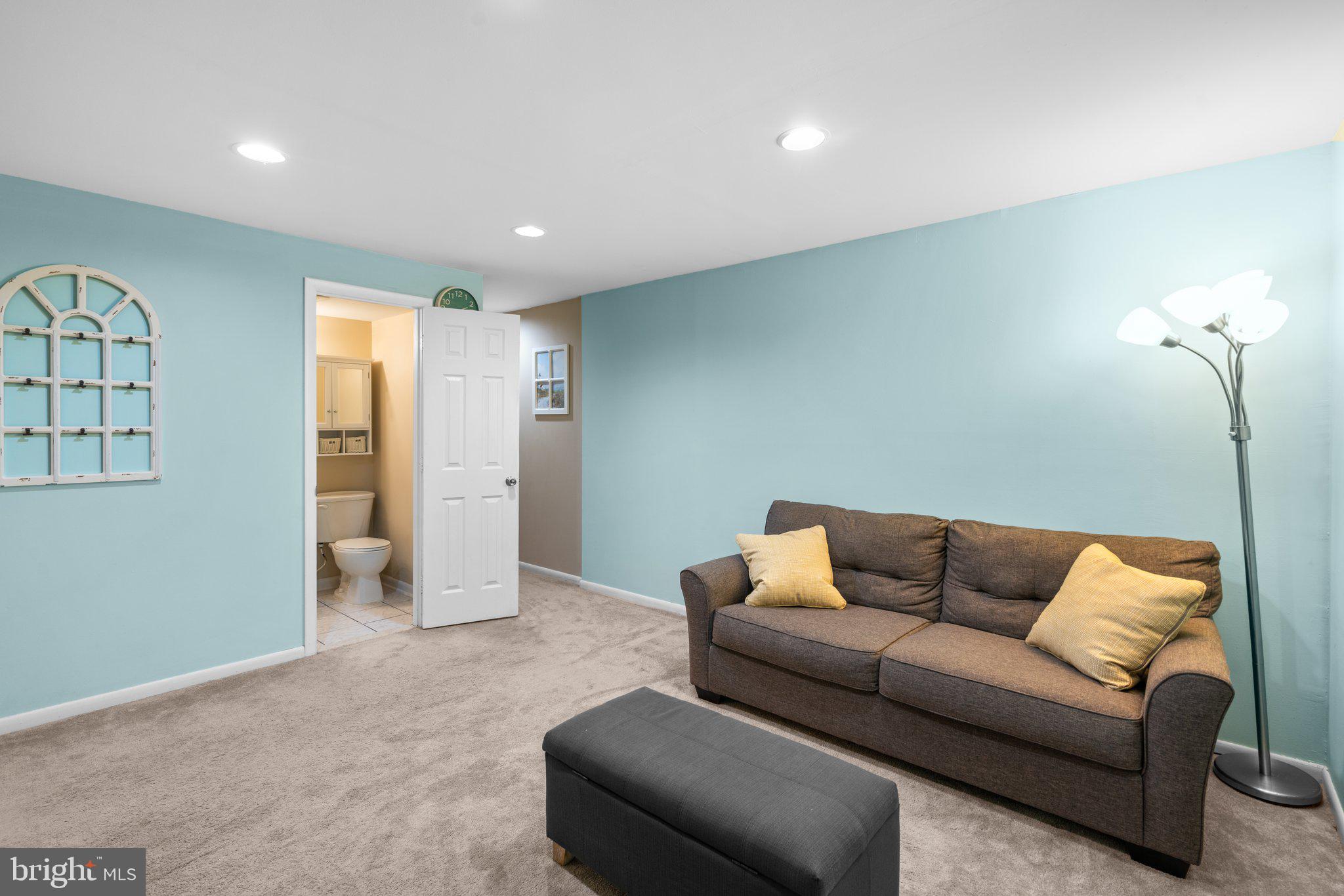 MEADOWRIDGE LANDING - Residential