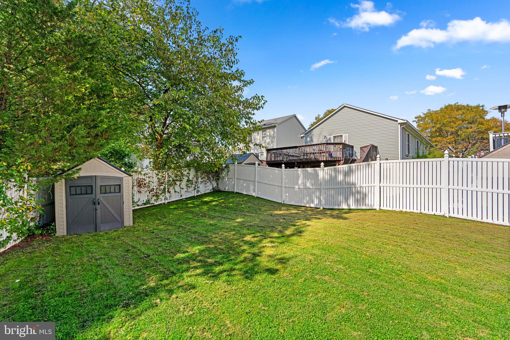 MEADOWRIDGE LANDING - Residential