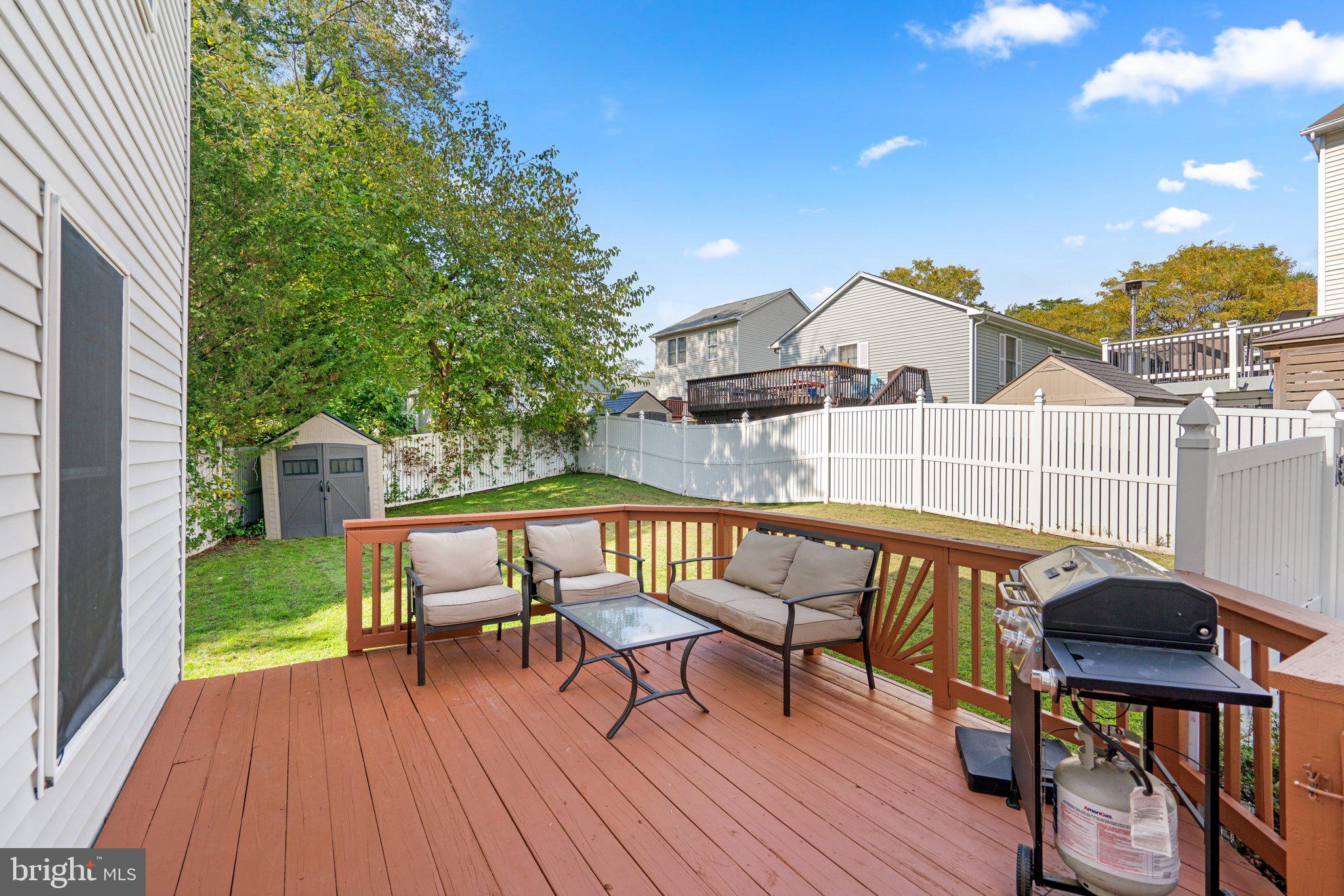 MEADOWRIDGE LANDING - Residential