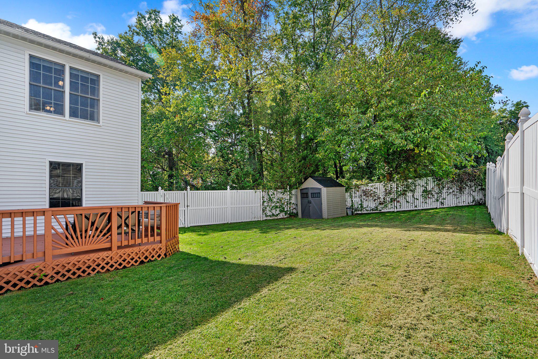 MEADOWRIDGE LANDING - Residential