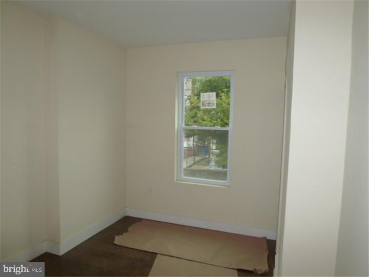 KENSINGTON - Residential