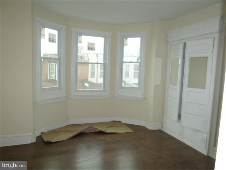 KENSINGTON - Residential