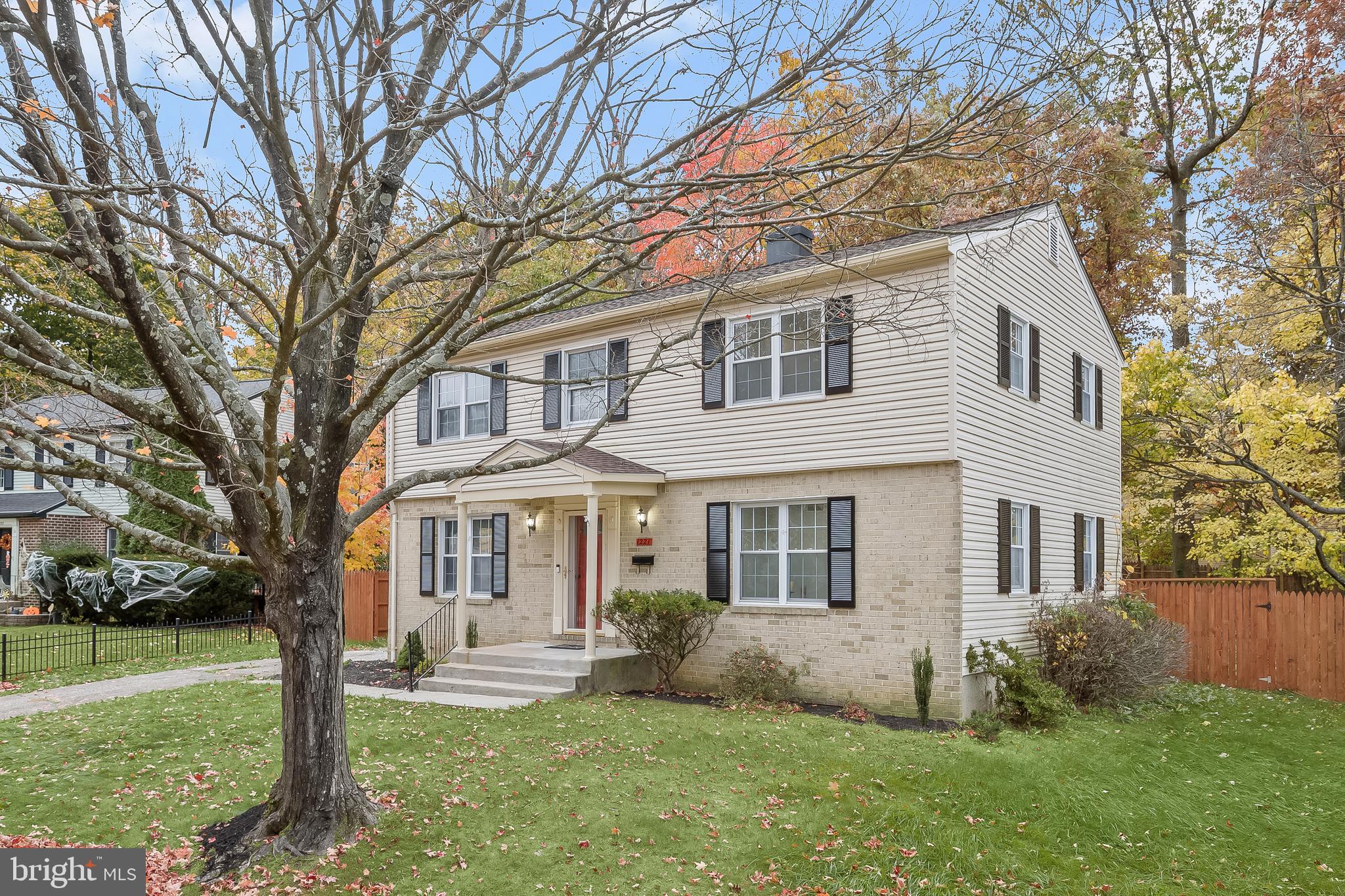 WOODBRIDGE VALLEY - Residential