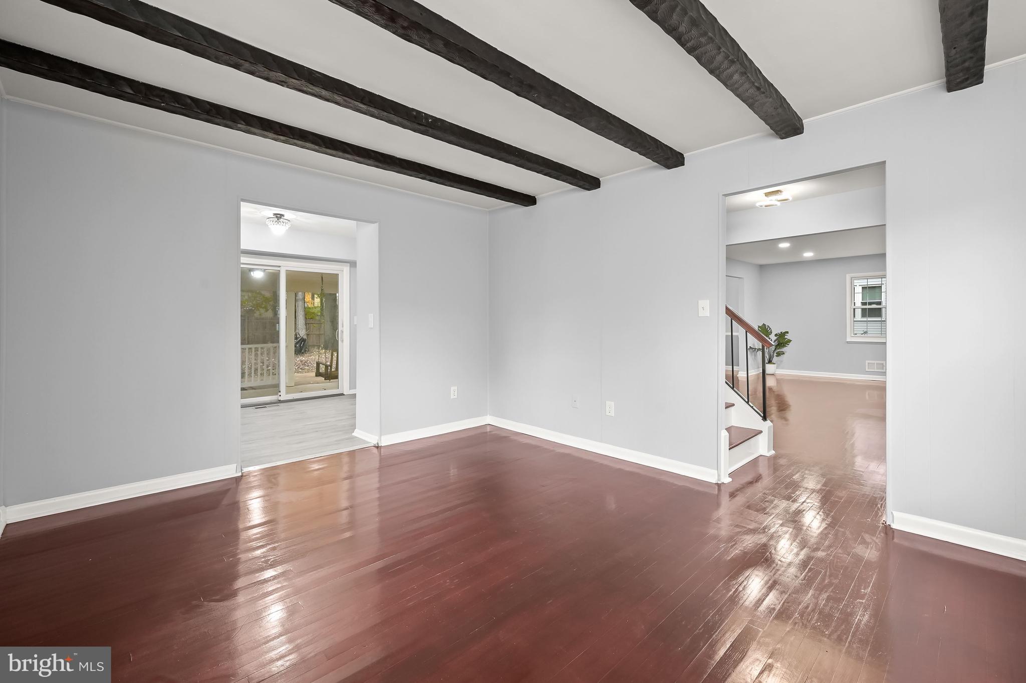 WOODBRIDGE VALLEY - Residential