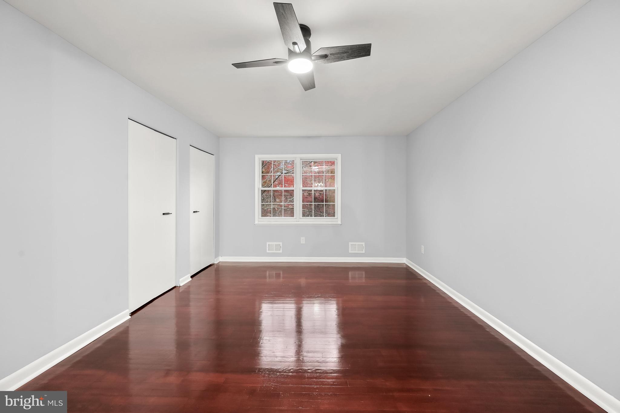 WOODBRIDGE VALLEY - Residential