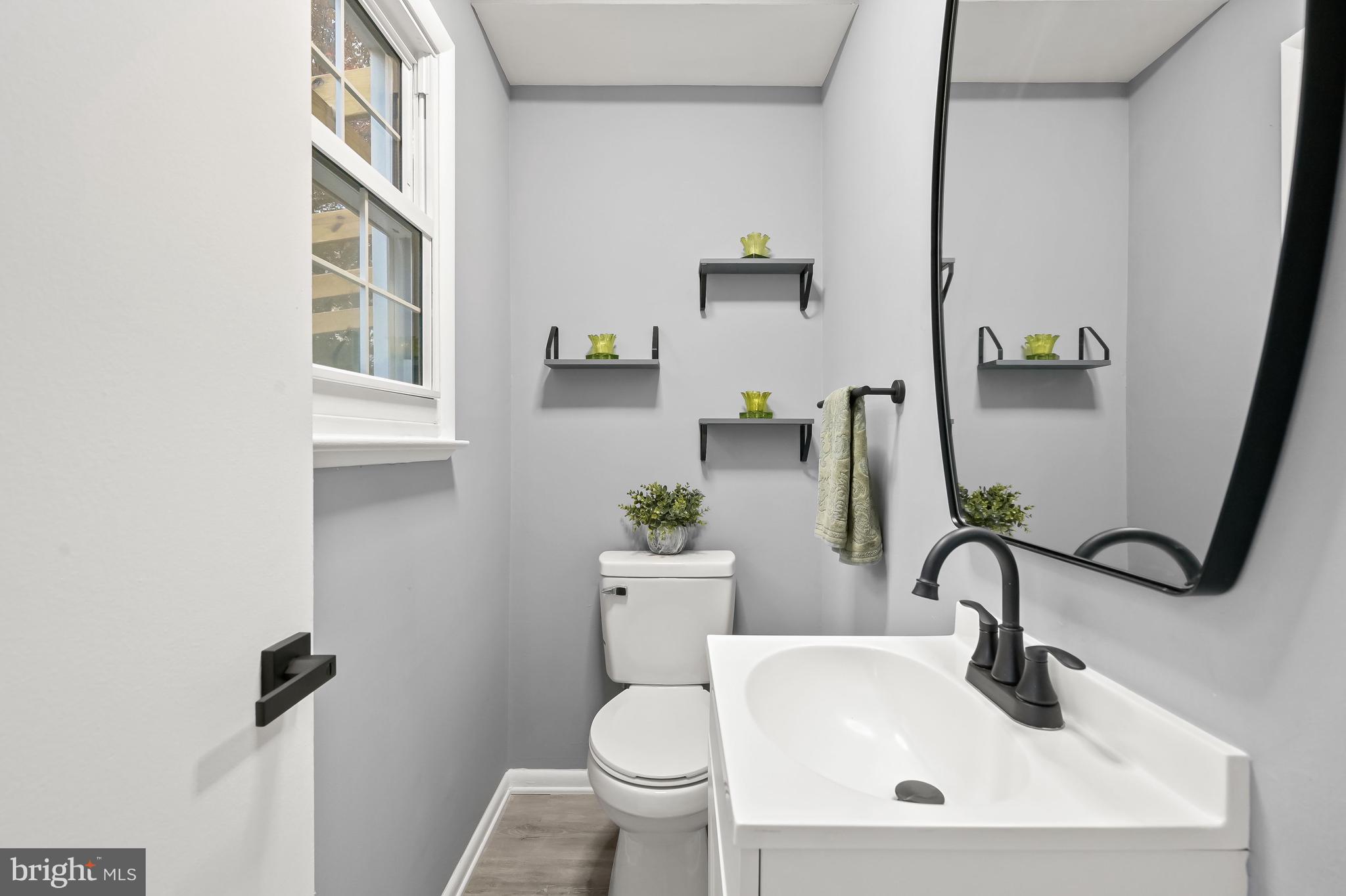 WOODBRIDGE VALLEY - Residential