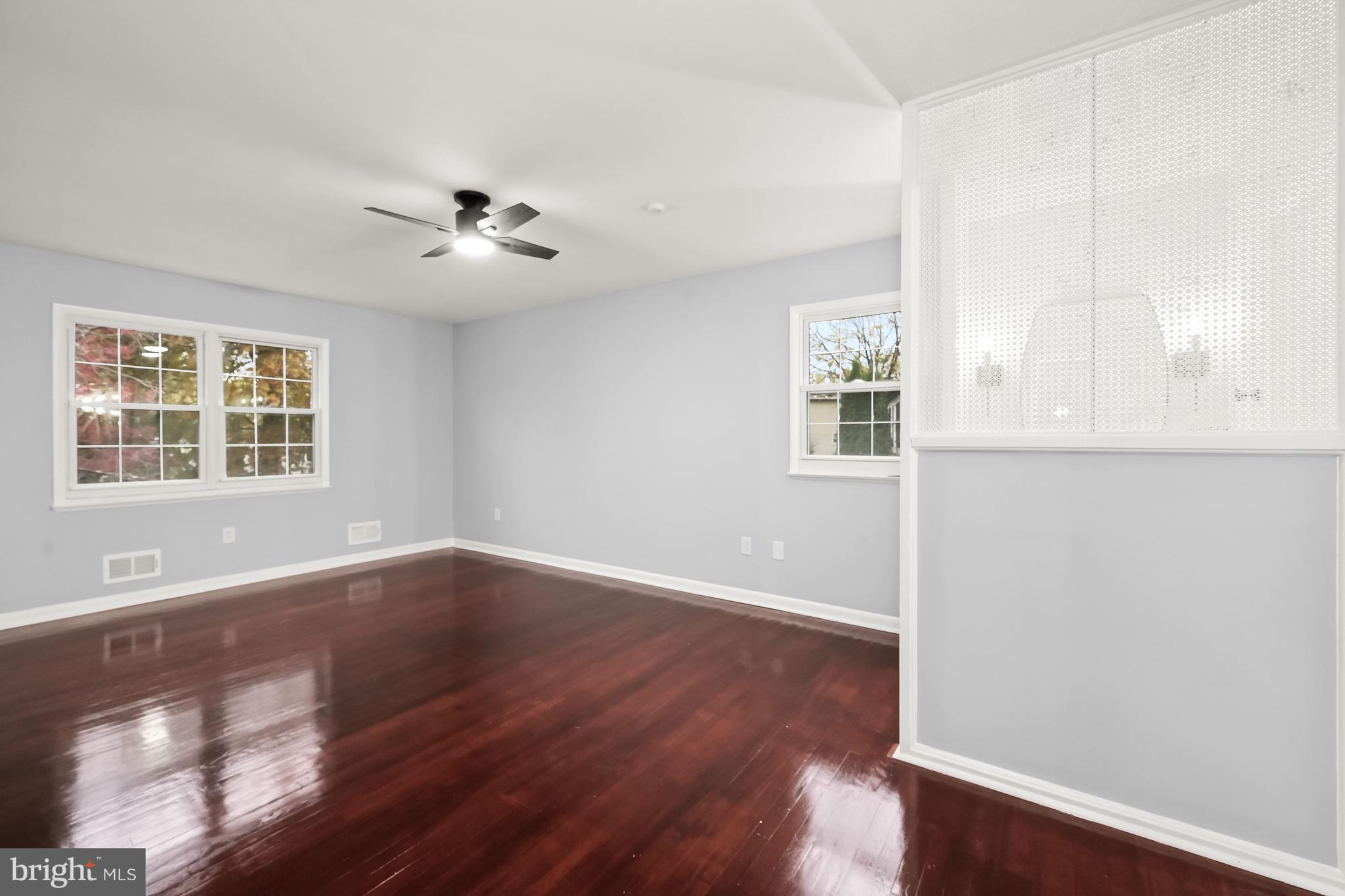 WOODBRIDGE VALLEY - Residential