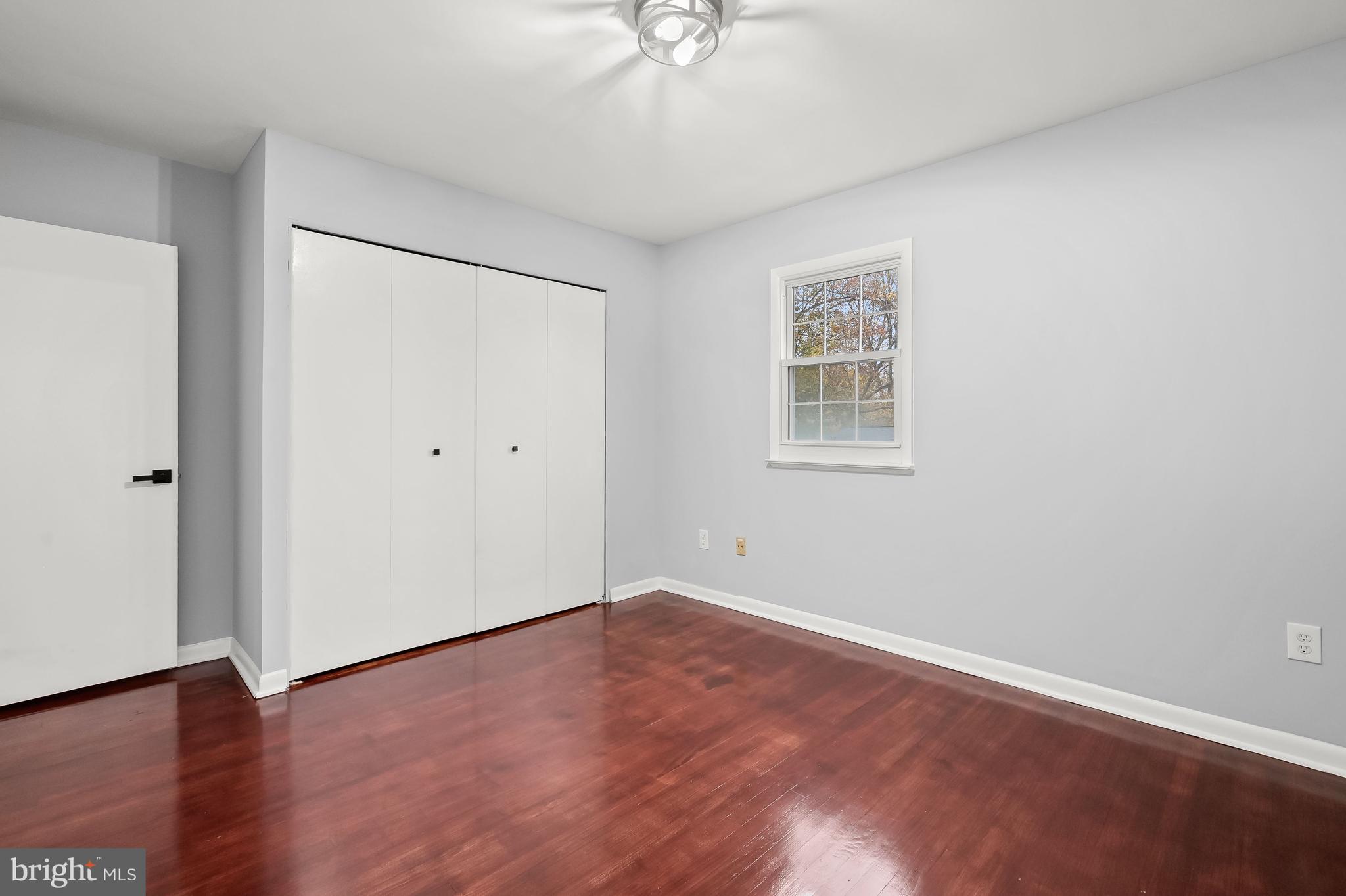 WOODBRIDGE VALLEY - Residential