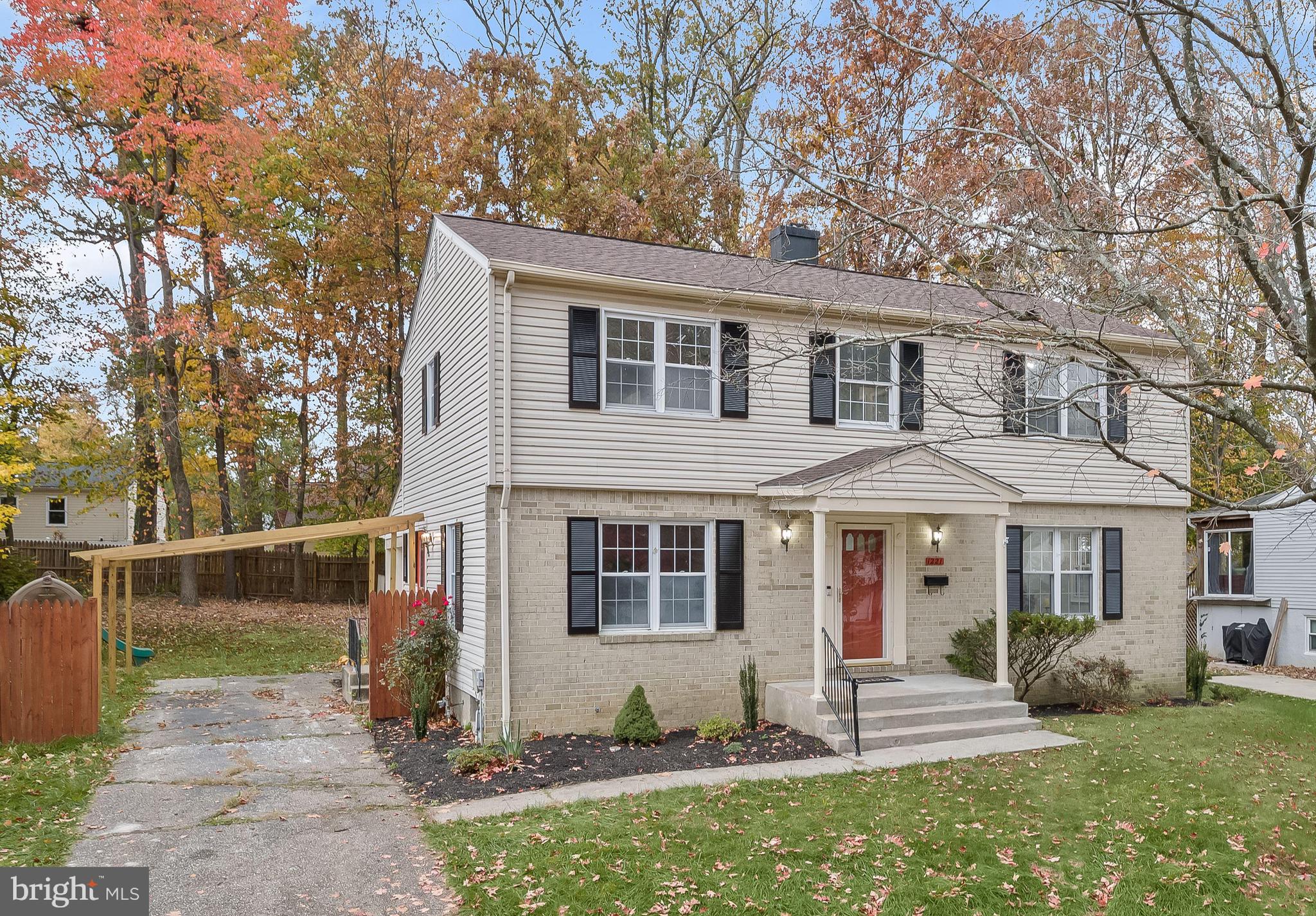 WOODBRIDGE VALLEY - Residential