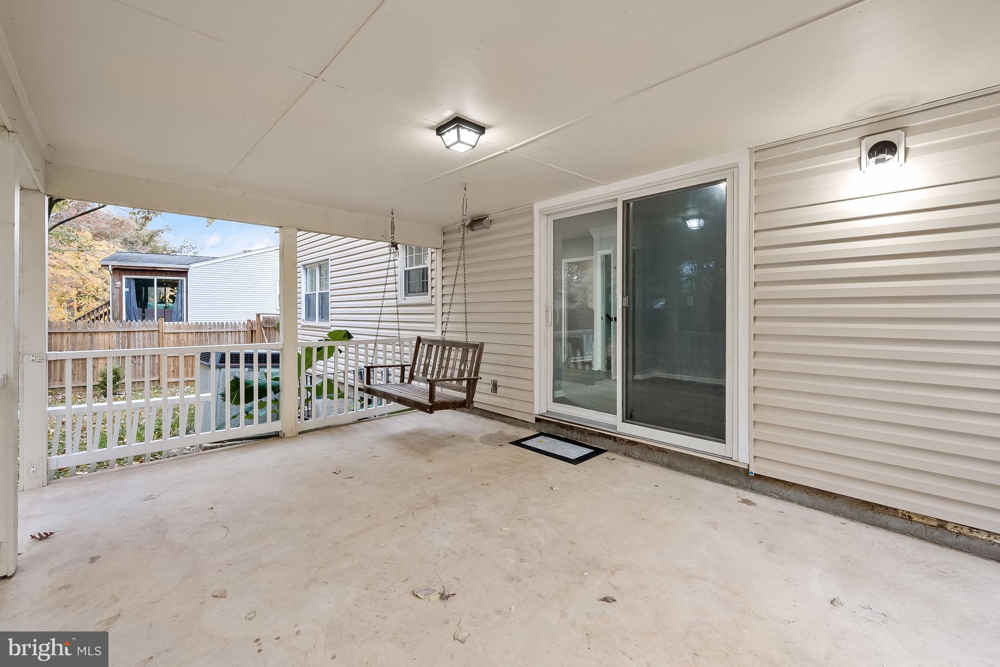 WOODBRIDGE VALLEY - Residential