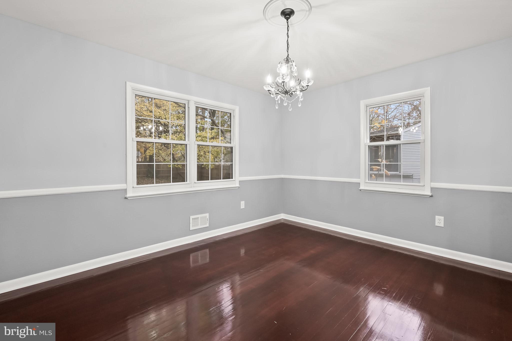 WOODBRIDGE VALLEY - Residential