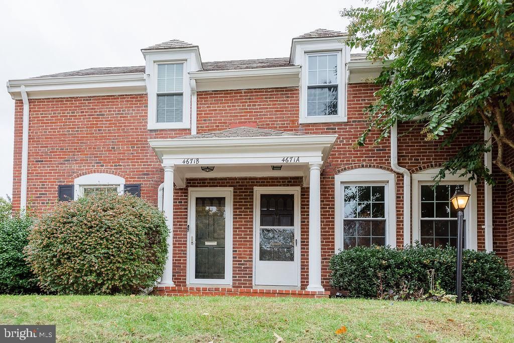 Photo of 4671 36th Street S #A, ARLINGTON, VA 22206 (MLS # VAAR2065638)