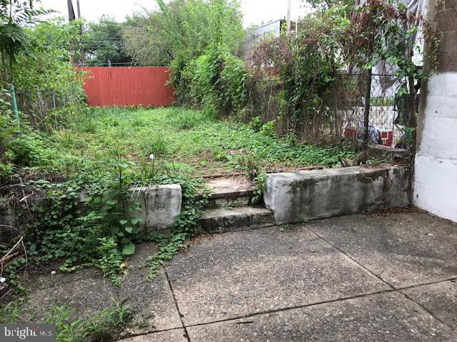 4639 WORTH ST