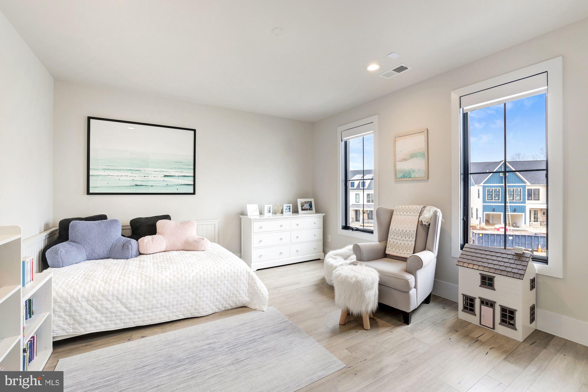 RETREAT AT MCLEAN AND MEHR FARM - Residential