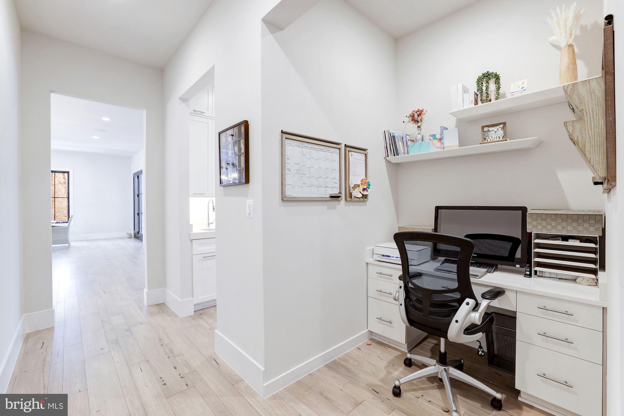 RETREAT AT MCLEAN AND MEHR FARM - Residential