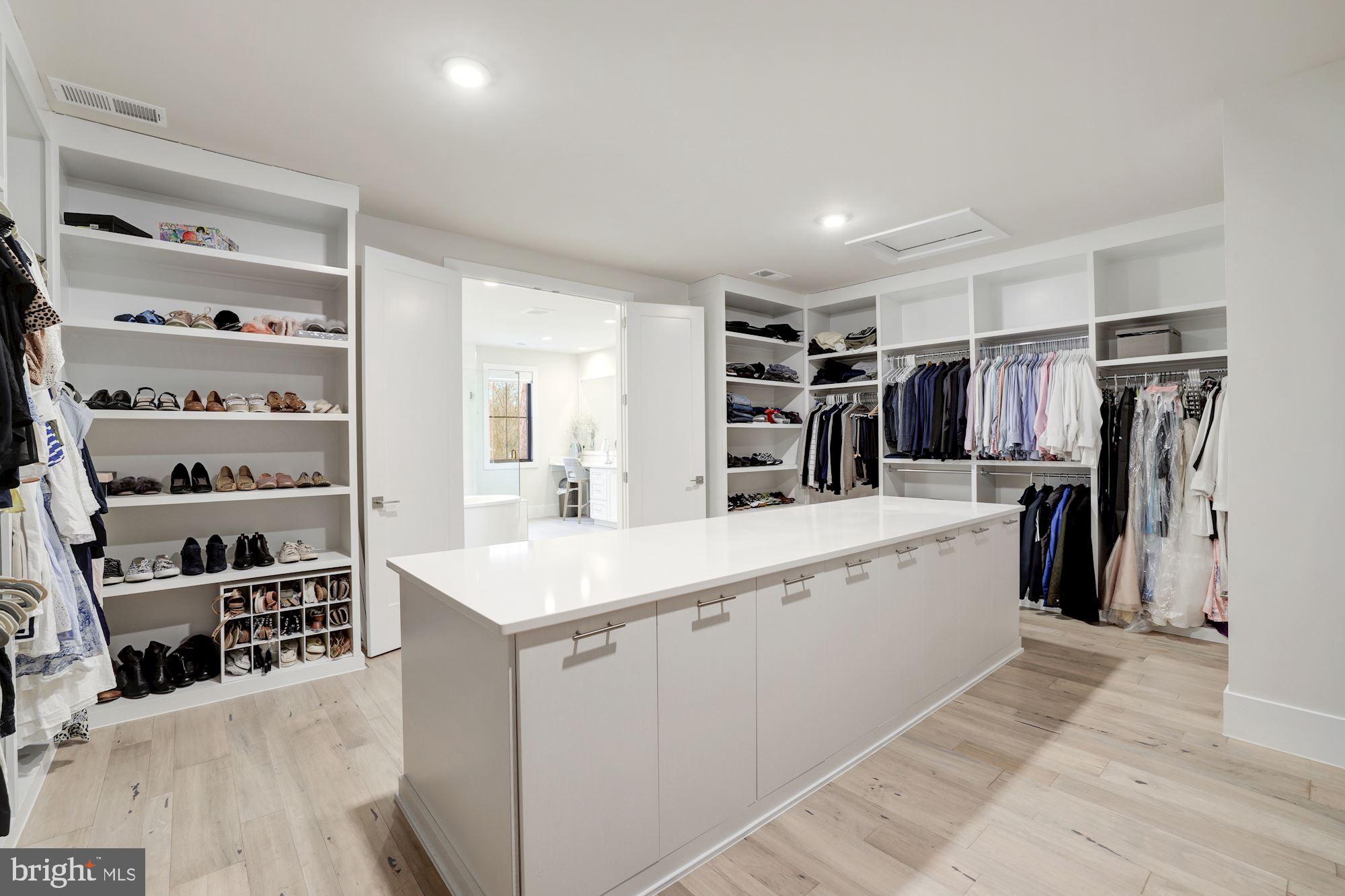 RETREAT AT MCLEAN AND MEHR FARM - Residential