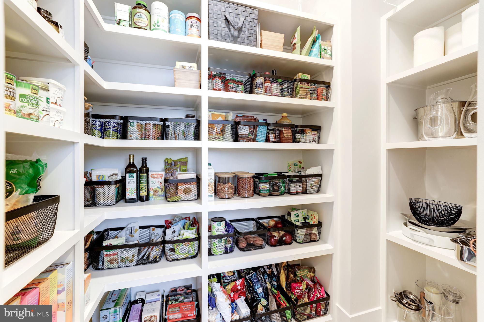 RETREAT AT MCLEAN AND MEHR FARM - Residential