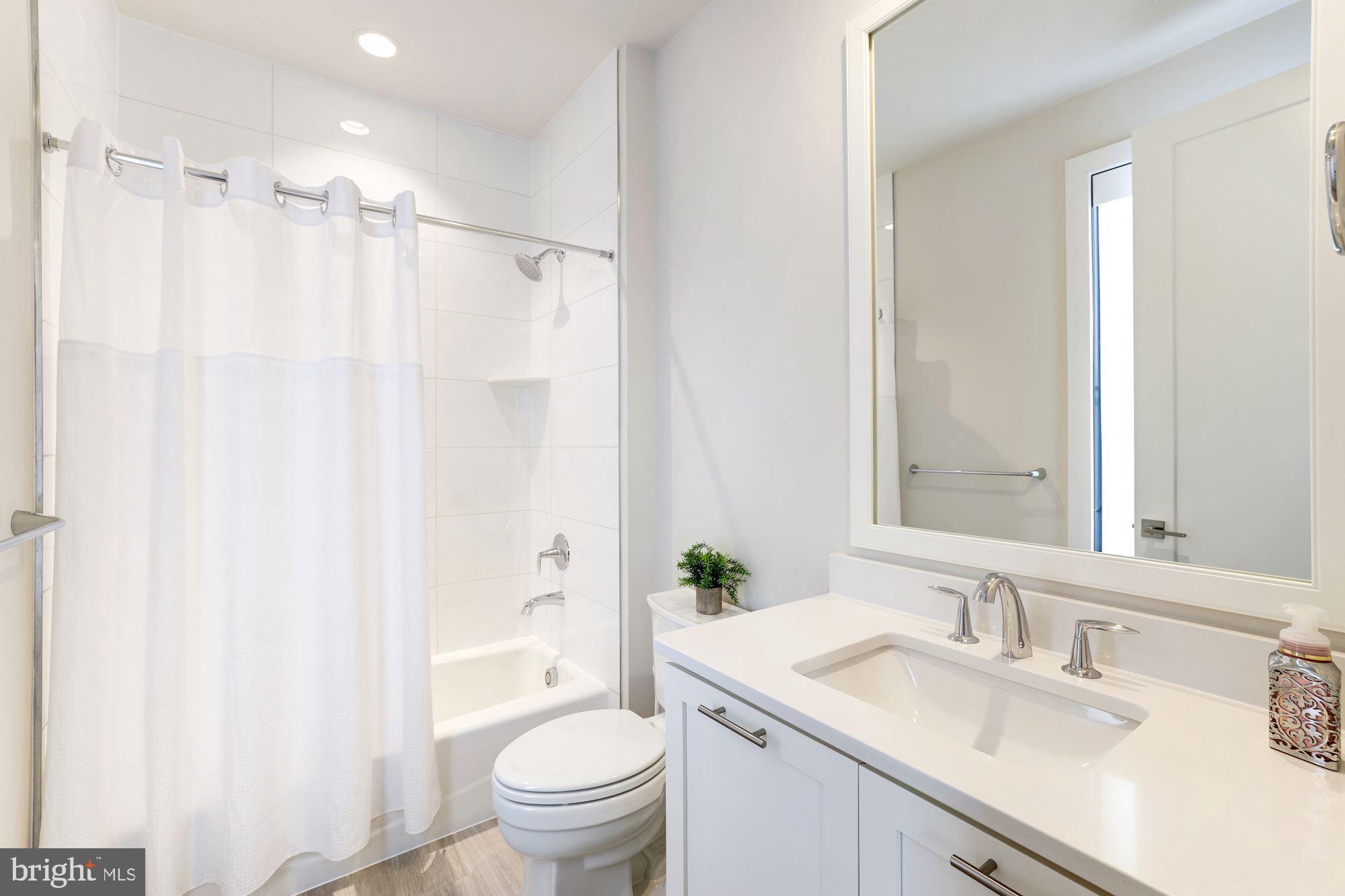 RETREAT AT MCLEAN AND MEHR FARM - Residential