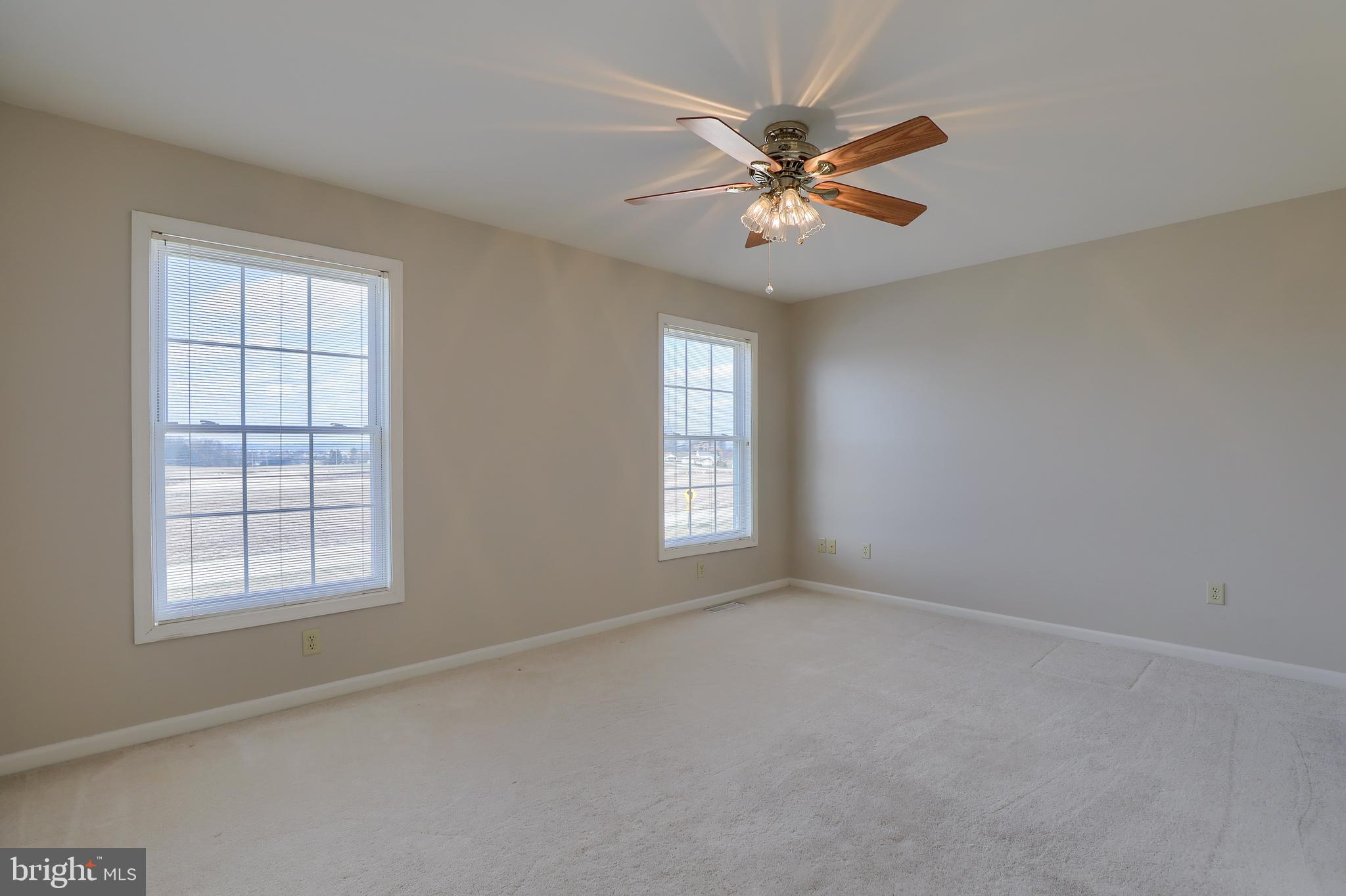 HONEY RUN GOLF COURSE - Residential