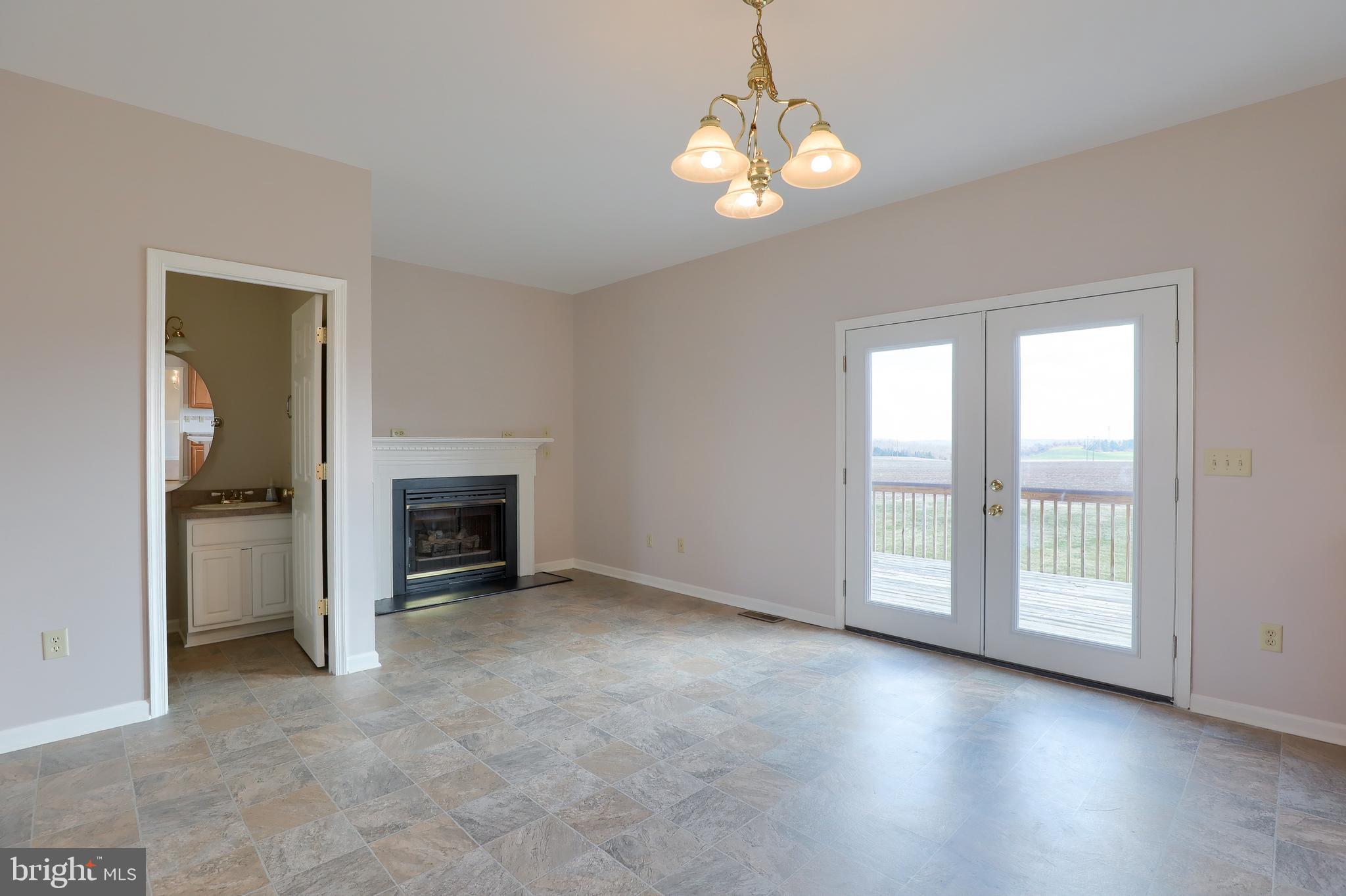 HONEY RUN GOLF COURSE - Residential