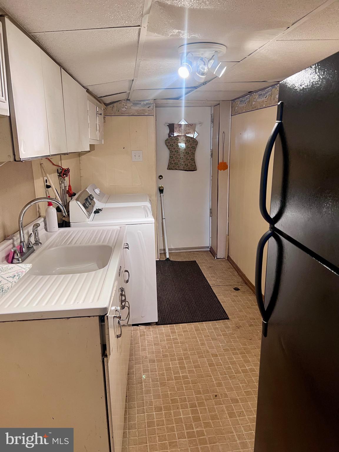 MAYFAIR (EAST) - Residential