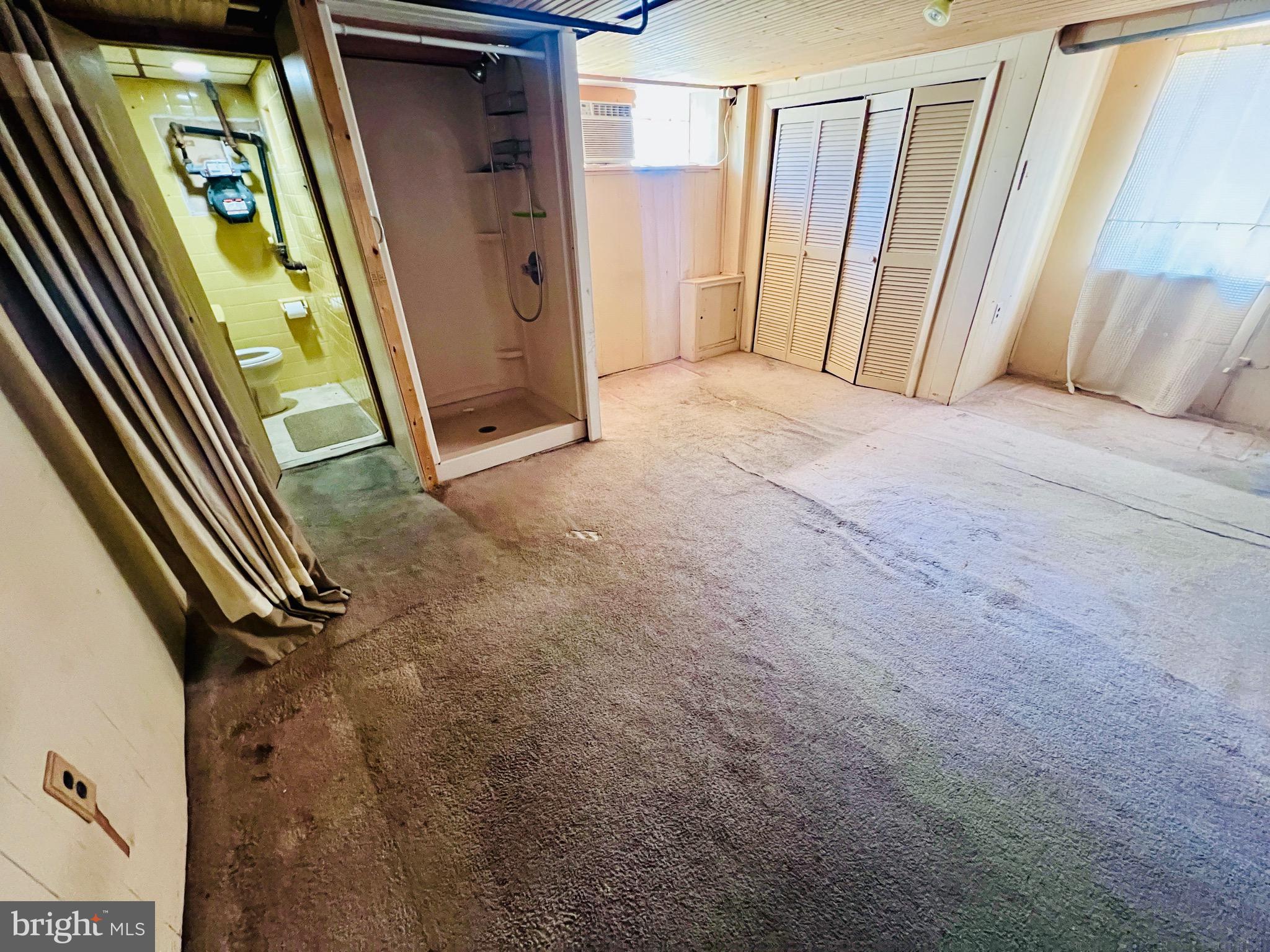 MAYFAIR (EAST) - Residential