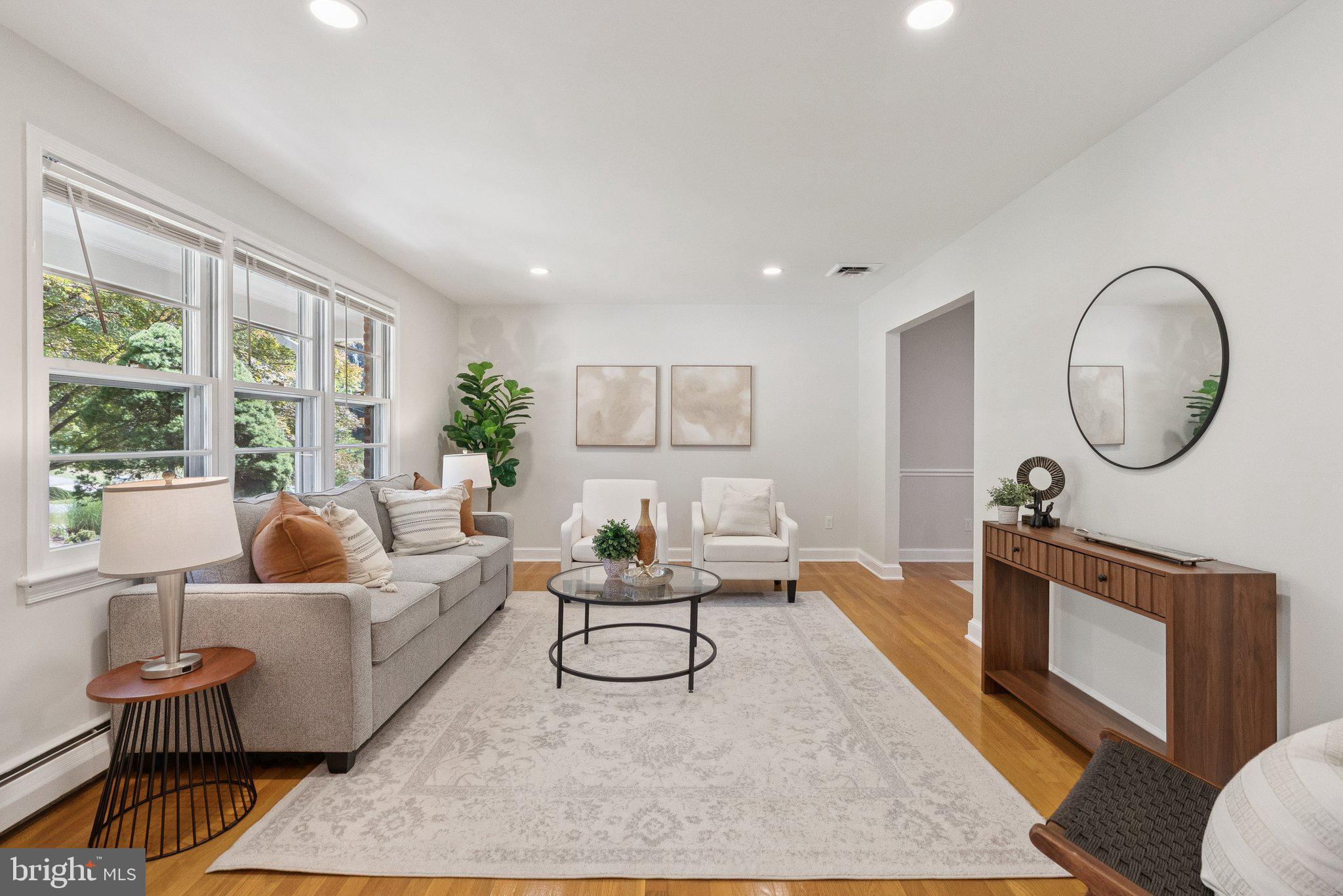 NORTH SHERWOOD FOREST - Residential