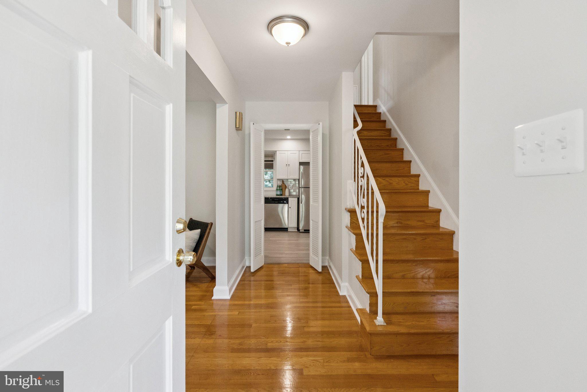 NORTH SHERWOOD FOREST - Residential