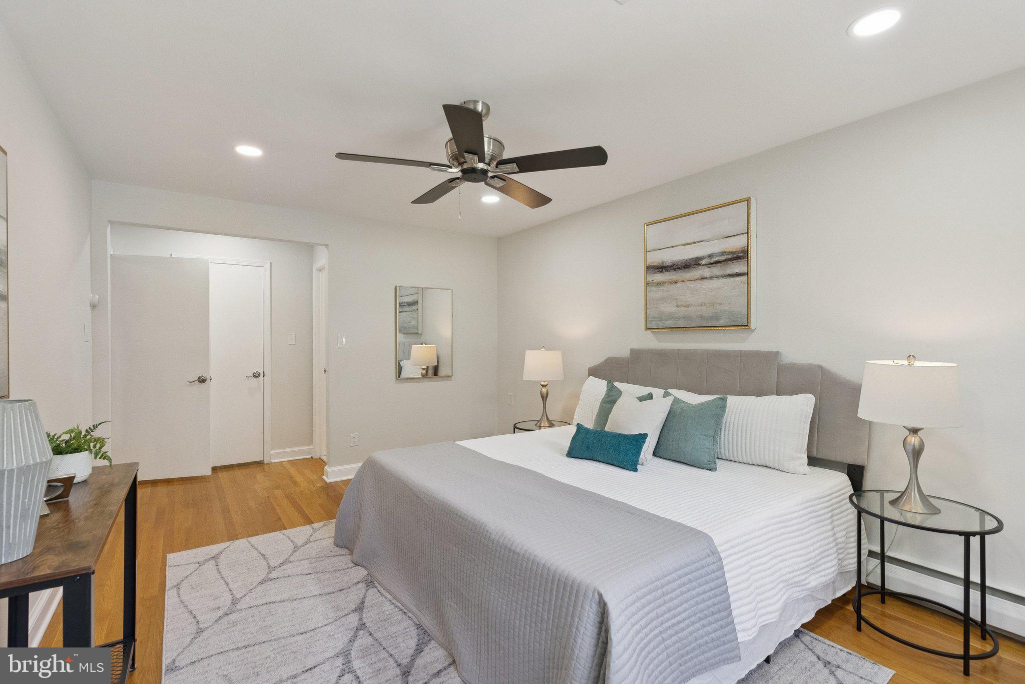 NORTH SHERWOOD FOREST - Residential