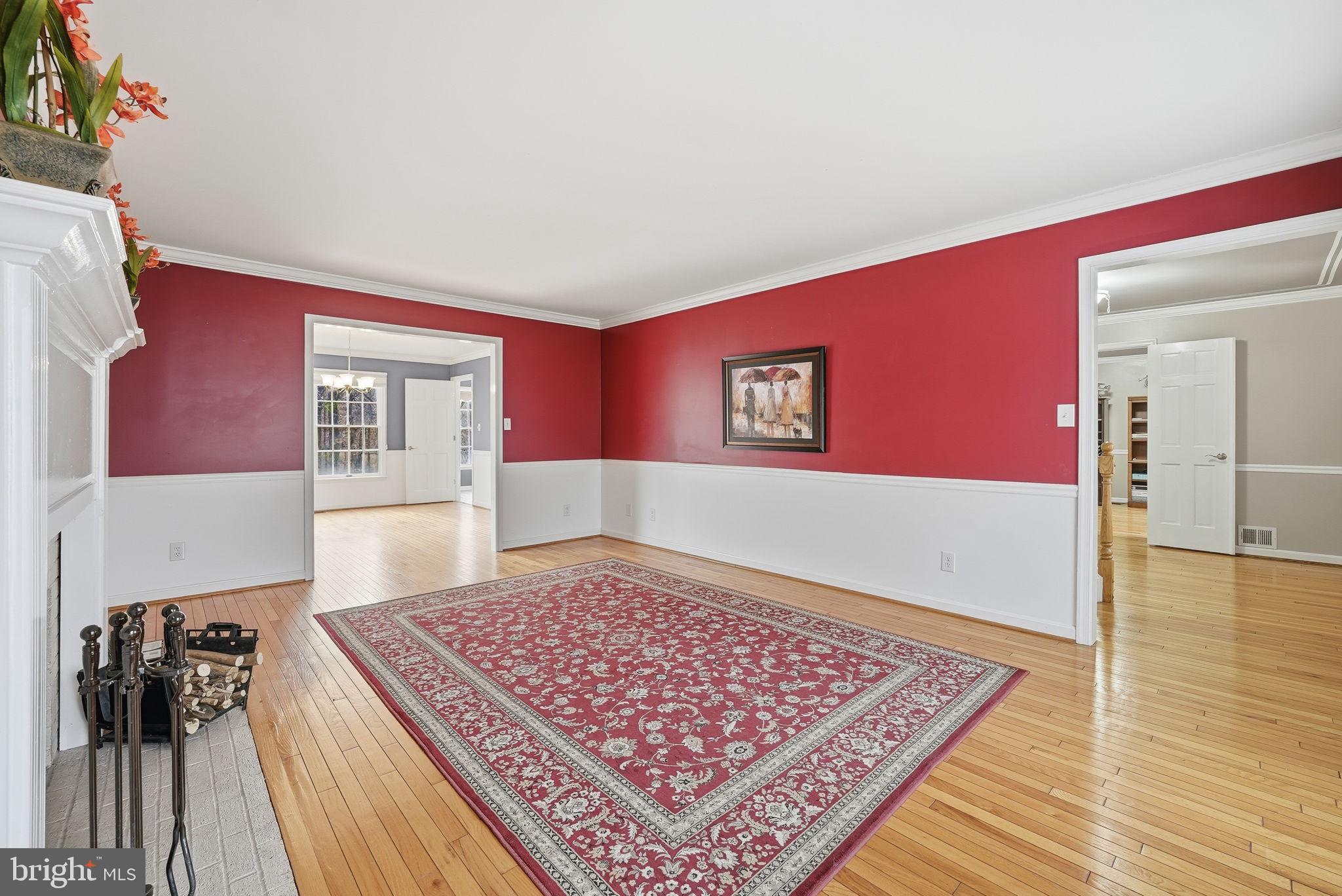 TWIN LAKES - Residential