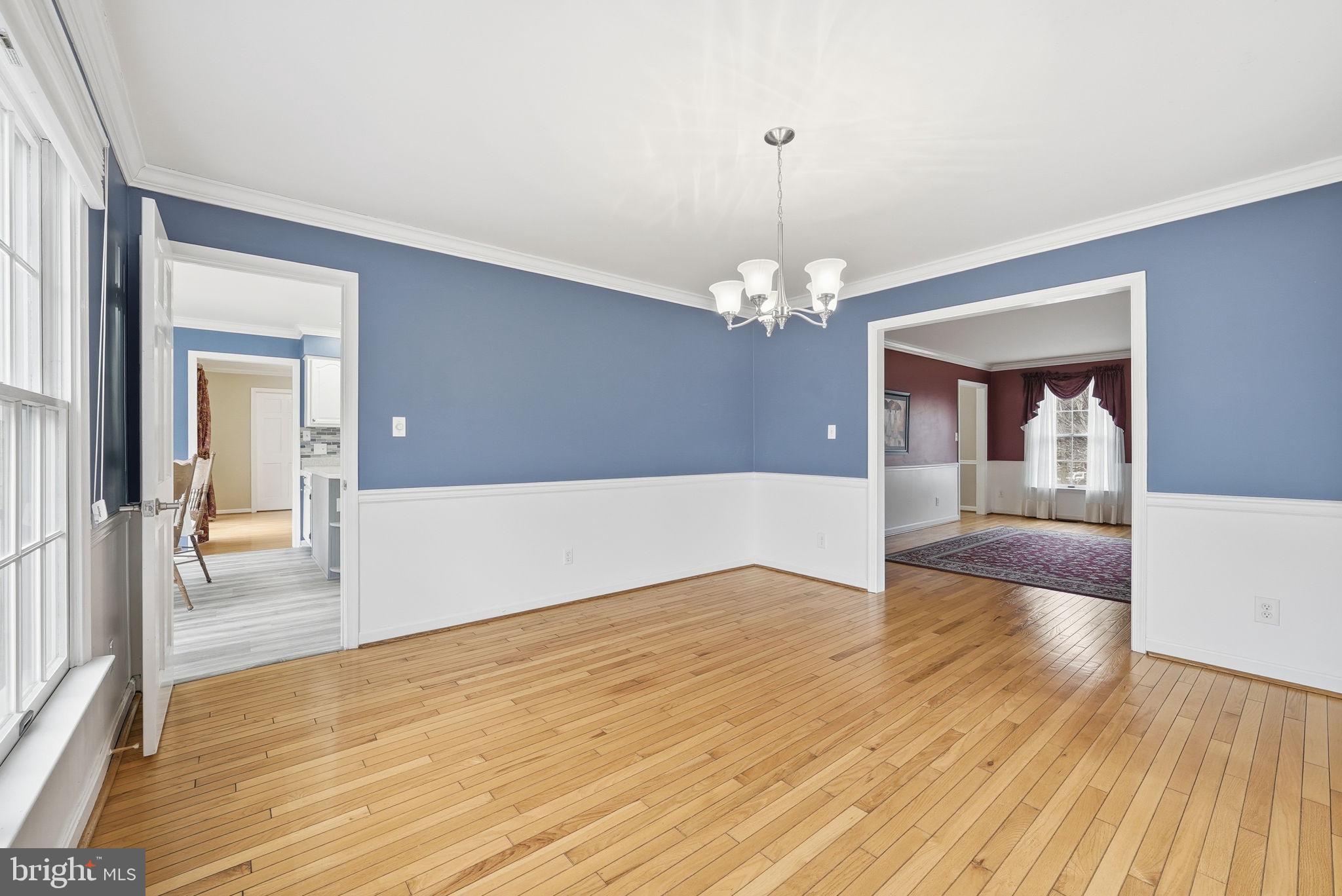 TWIN LAKES - Residential