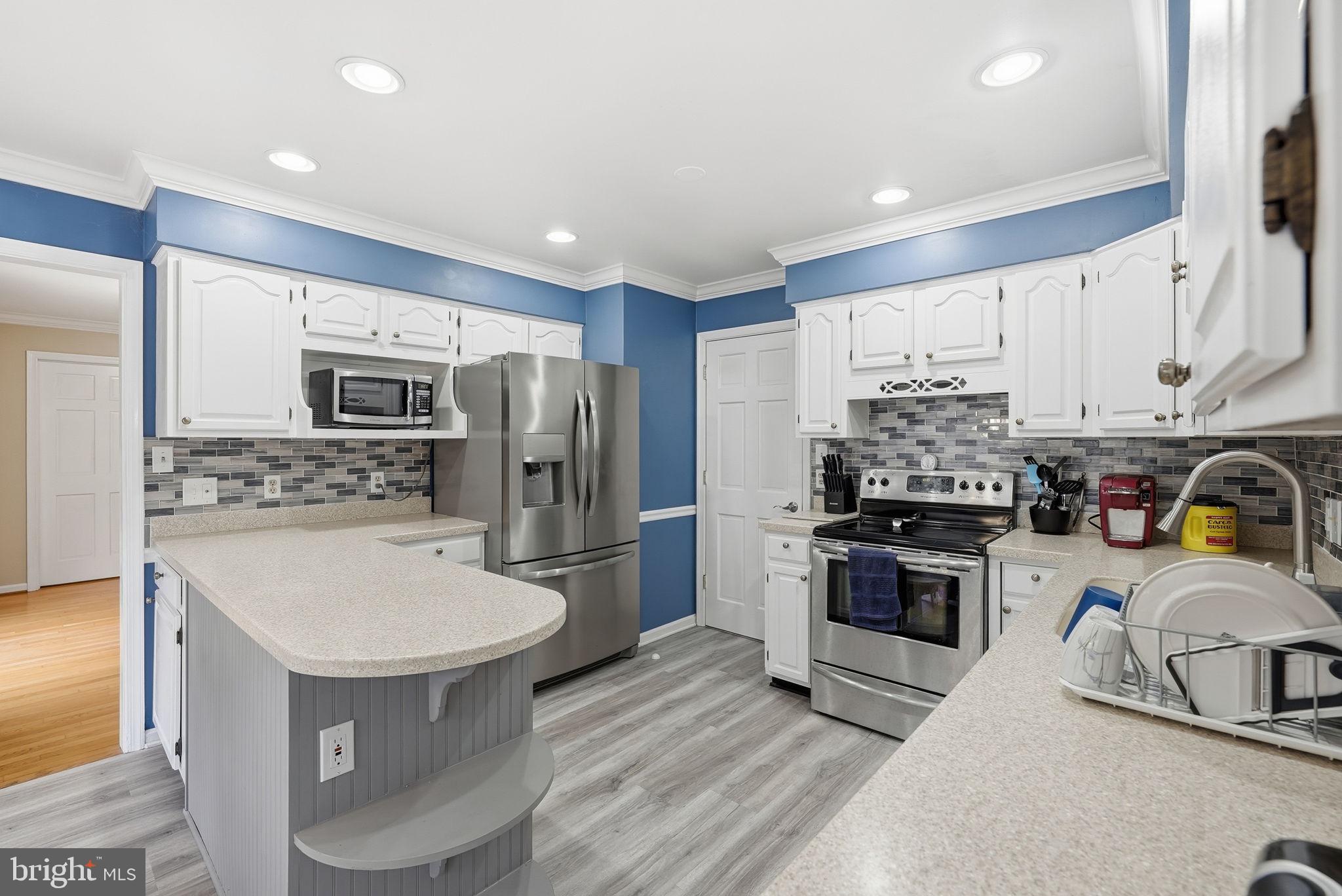 TWIN LAKES - Residential