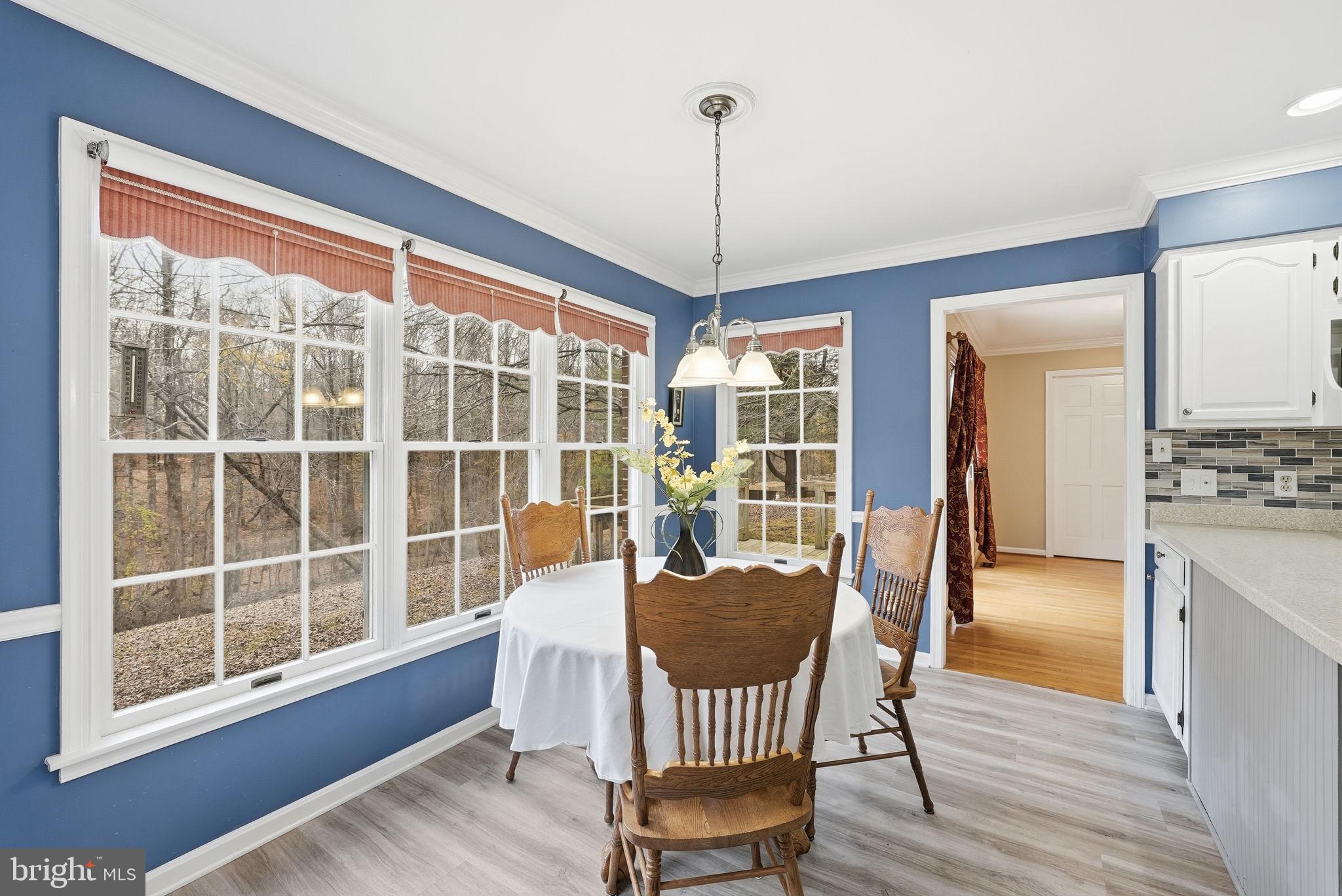 TWIN LAKES - Residential