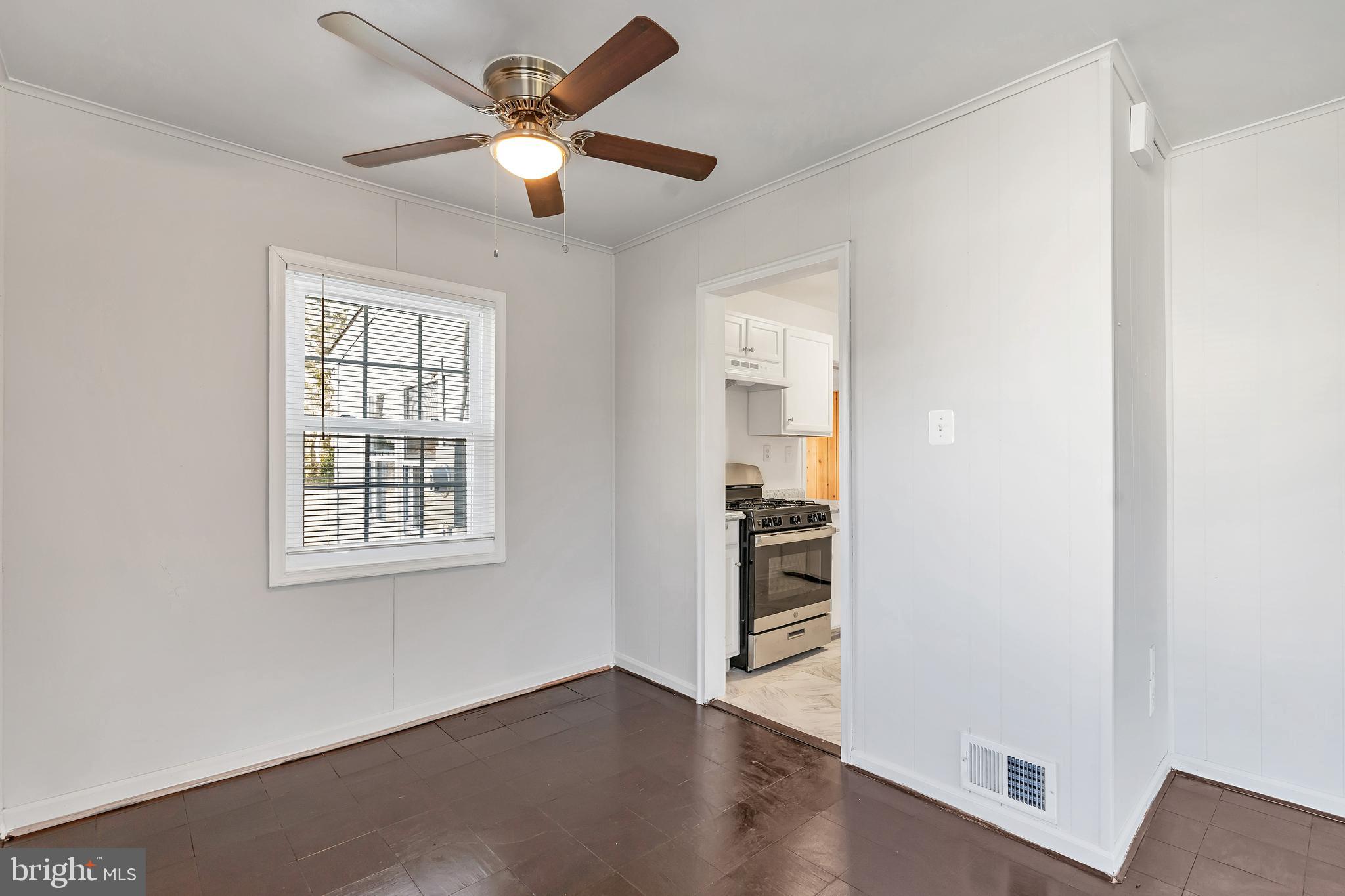 PIMMIT HILLS - Residential Lease