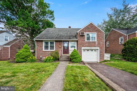 1460 Sunset Drive, Pottstown, PA MLS: PAMC2183328