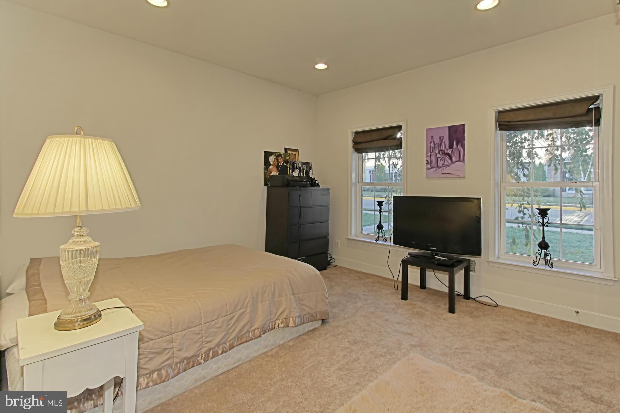 COPPERMINE CROSSING - Residential Lease