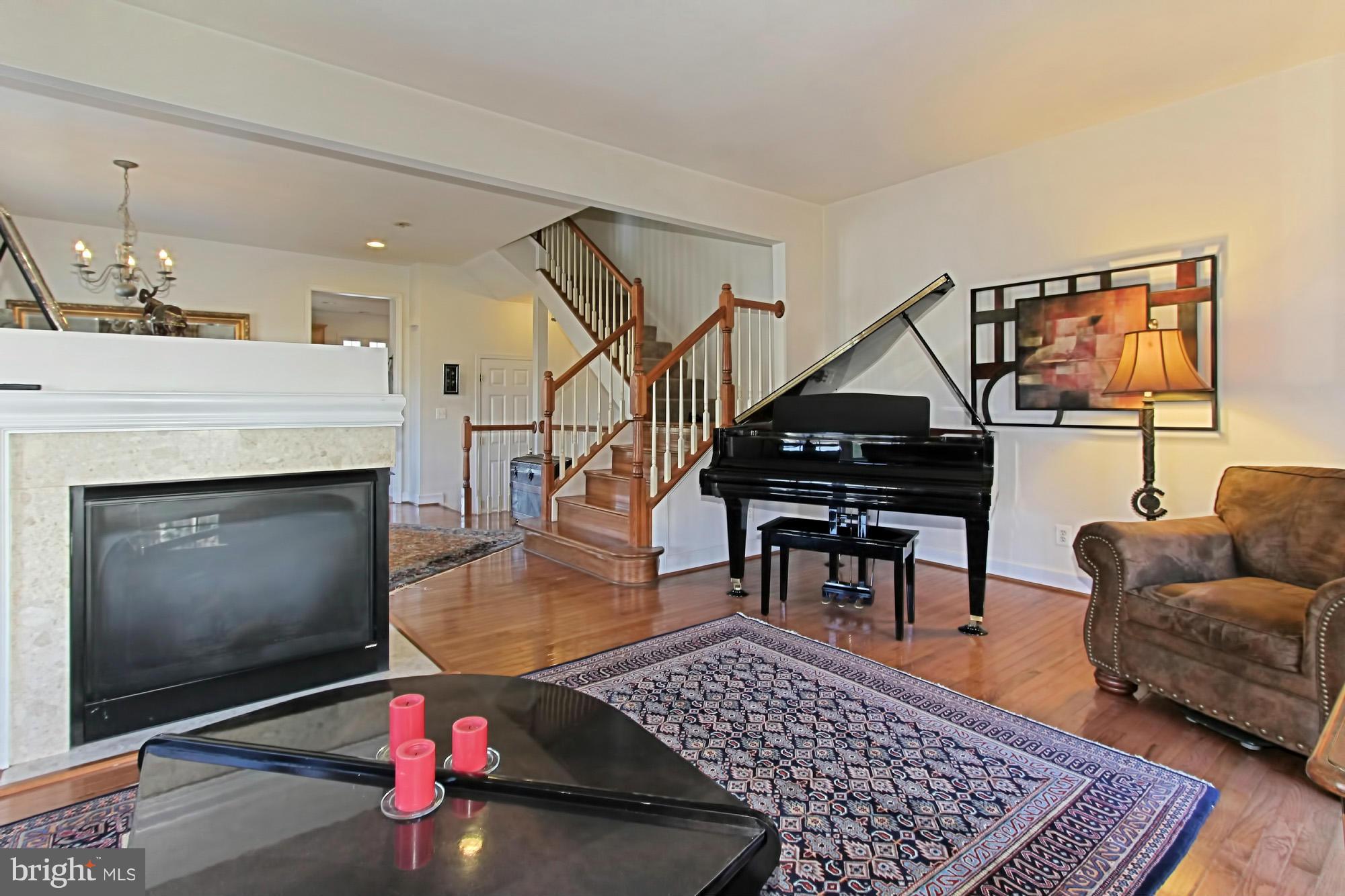 COPPERMINE CROSSING - Residential Lease