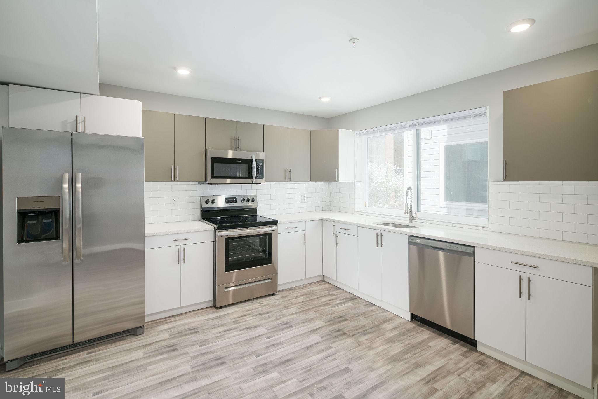 POPLAR - Residential Lease