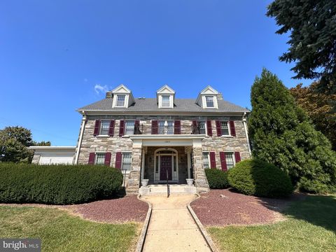 1205 E MARKET STREET YORK PA 17403