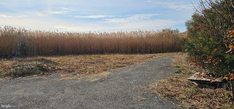 2806 KITTS HUMMOCK ROAD DOVER DE 19901